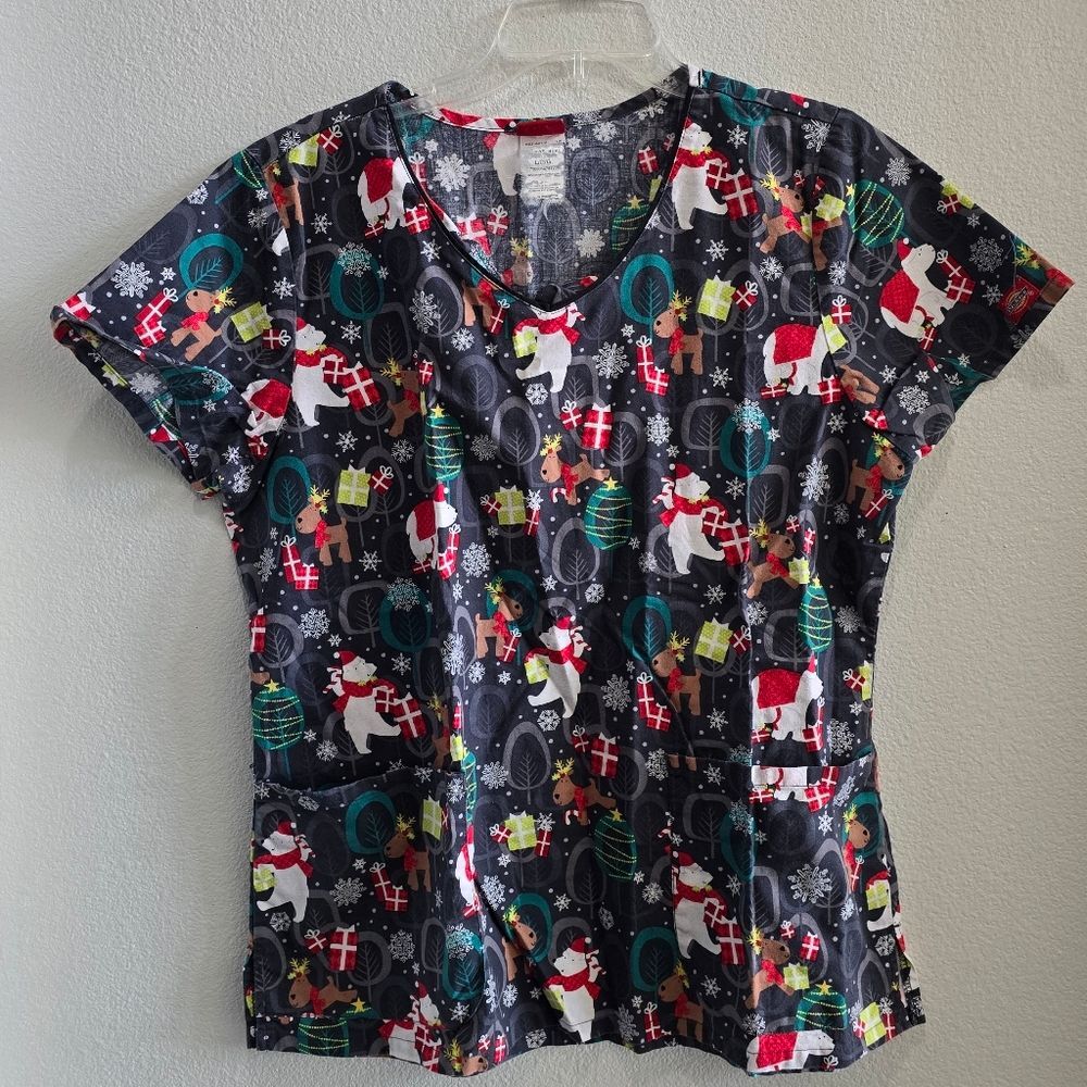 Dickies christmas print scrub top size large